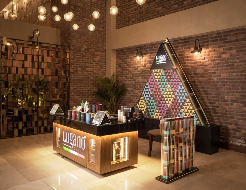 Lugano Caffè Triangular Mall Kiosk (1)